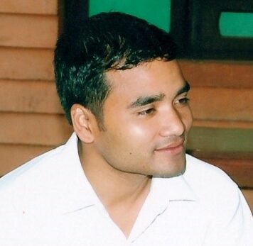 रमेश श्रेष्ठ