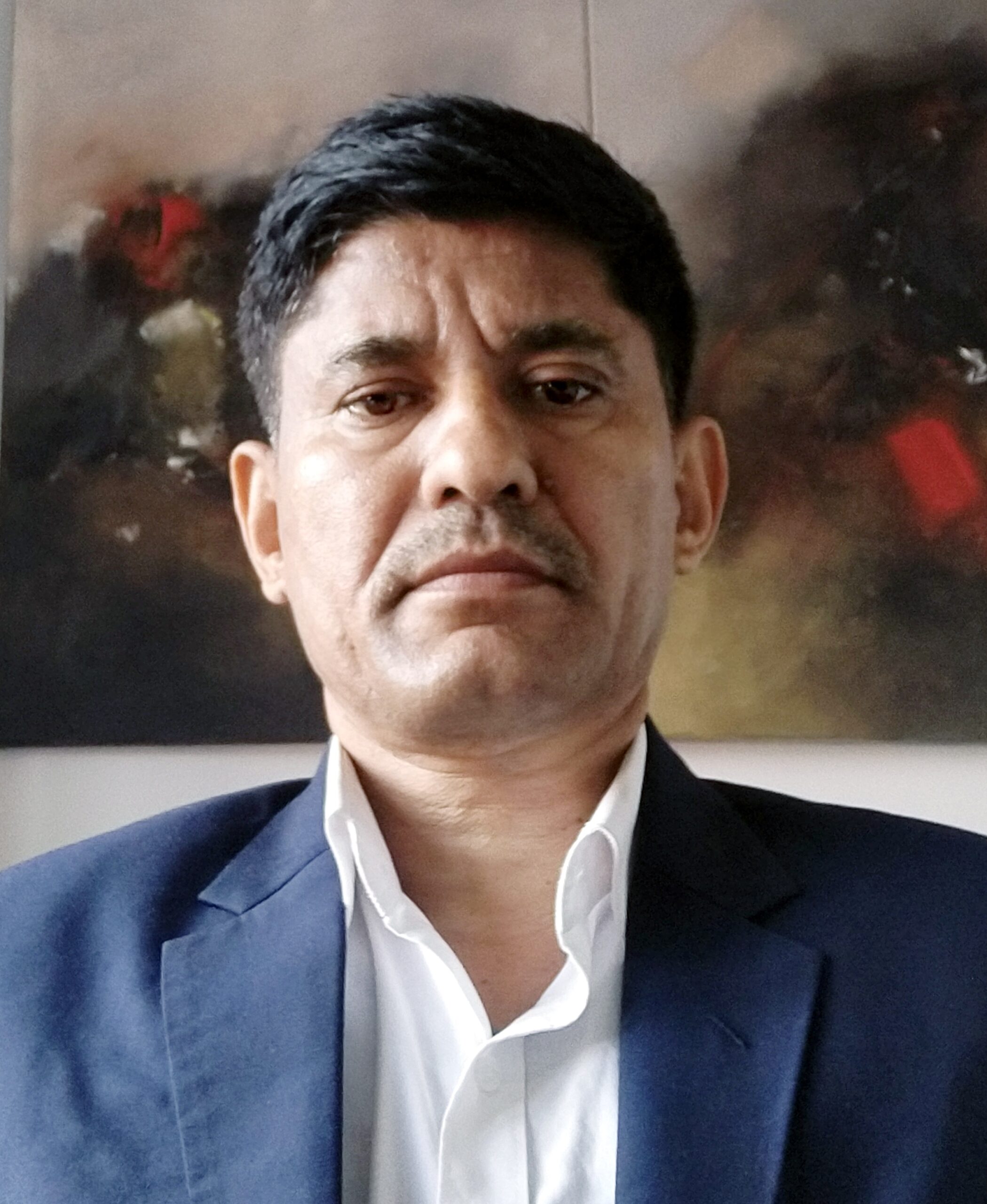 ज्ञानेन्द्र विवश
